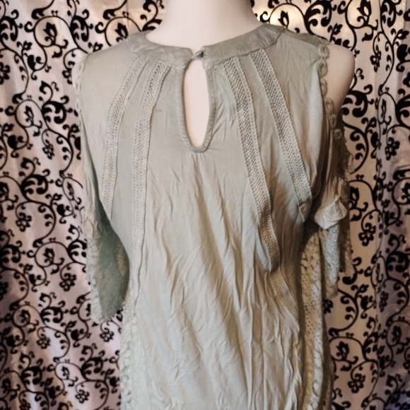 POL Top - Picture 2 of 5